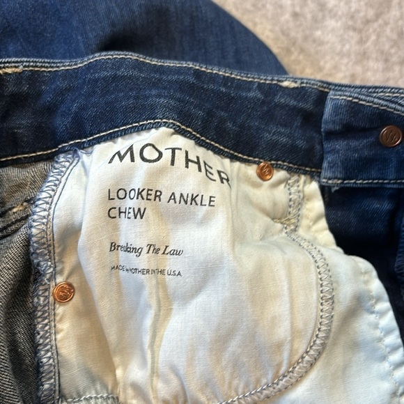 MOTHER Looker Ankle Chew in Breaking the Law, Size 24. - Picture 14 of 14